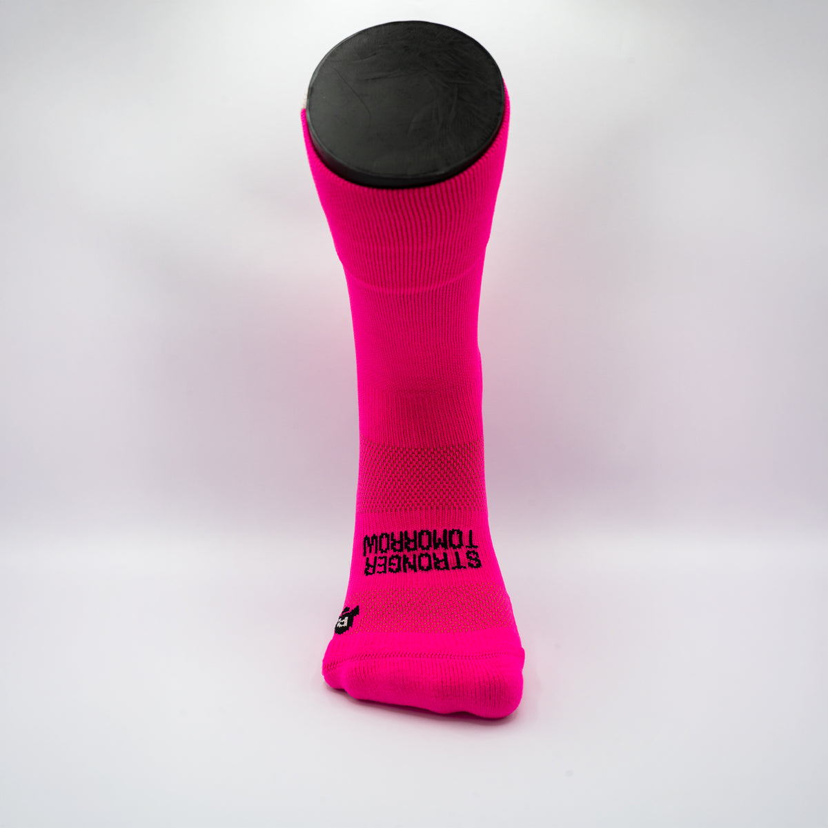 RCKT Neon Pink Socken mit „STRONG TODAY – STRONGER TOMORROW“-Print