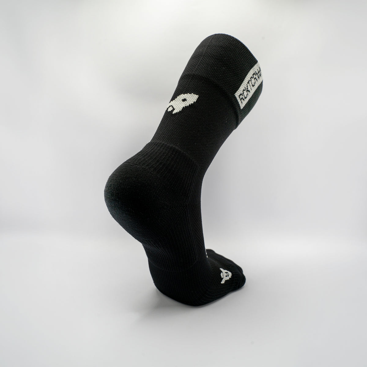 RCKT Signature Black – atmungsaktive Laufsocken mit Kompression